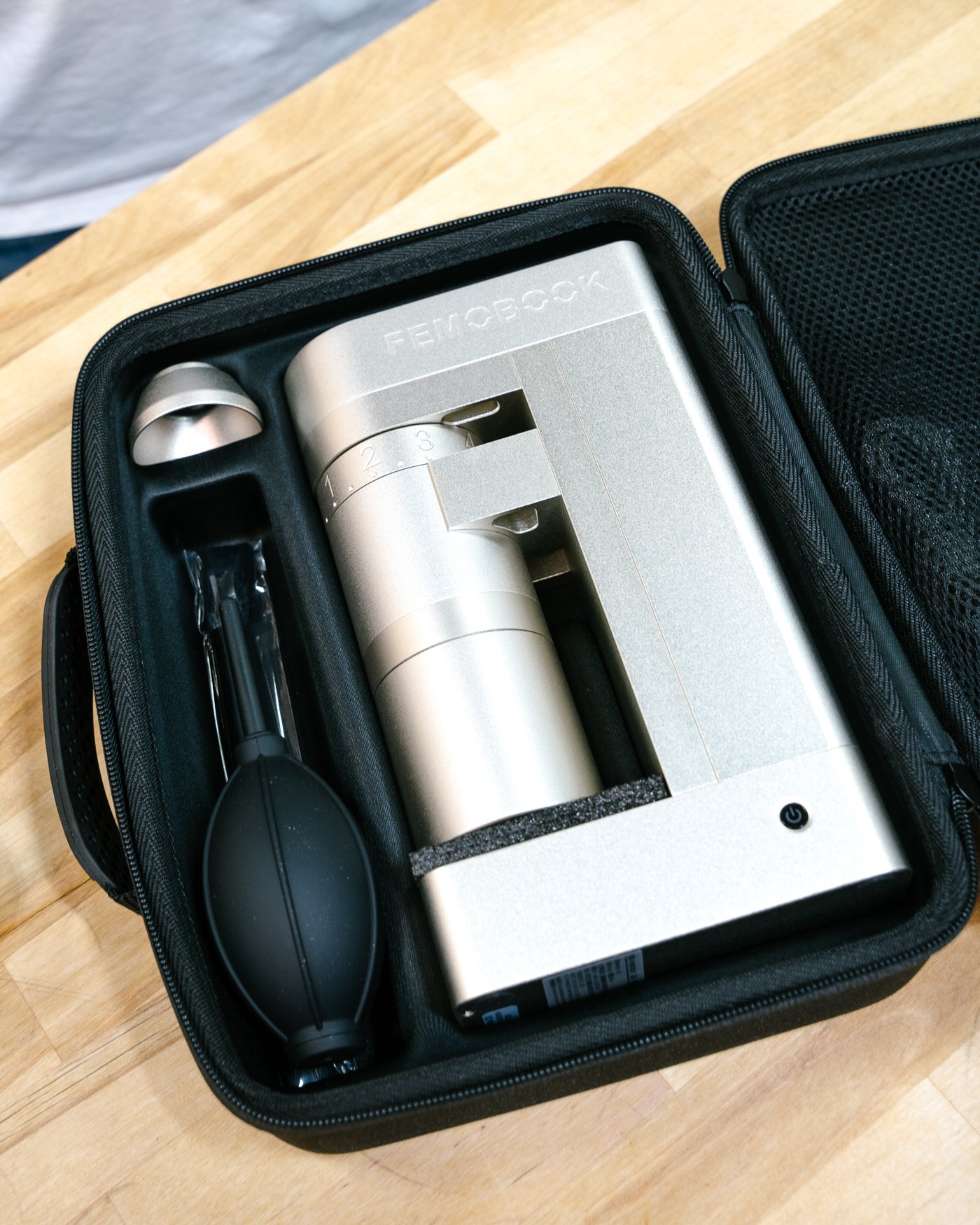 Femobook - A4Z Rechargable Electric Grinder
