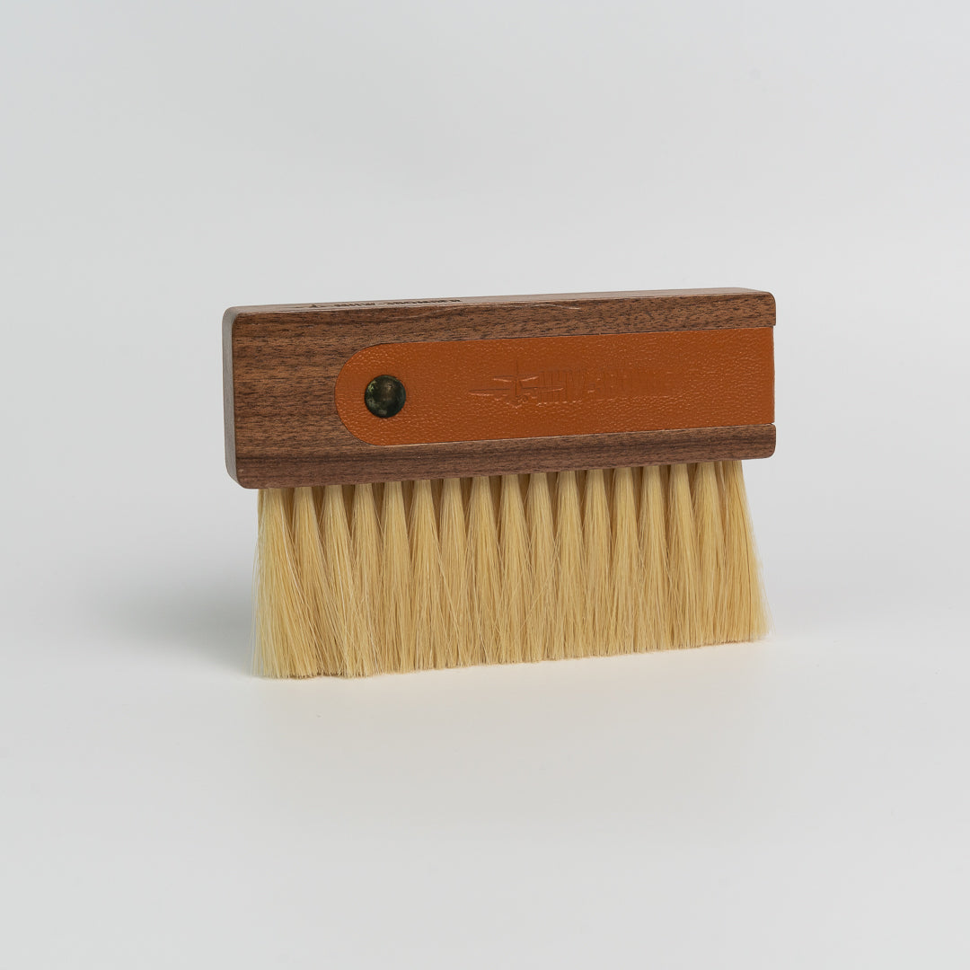 MHW-3BOMBER - Line Brush | Walnut