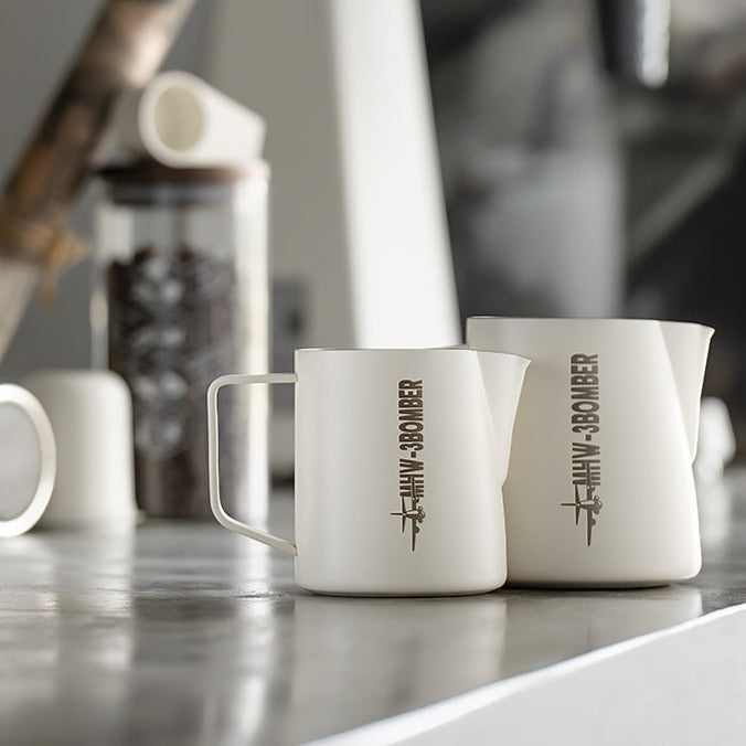 MHW-3BOMBER - 5.0 Milk Pitcher | 700 mL / 23.6 oz
