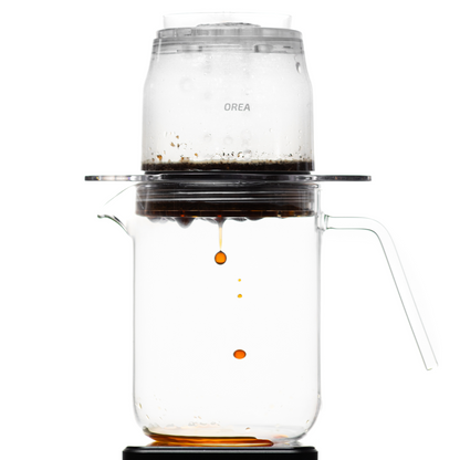 OREA Service Pitcher 300ml with a Z1 on top
