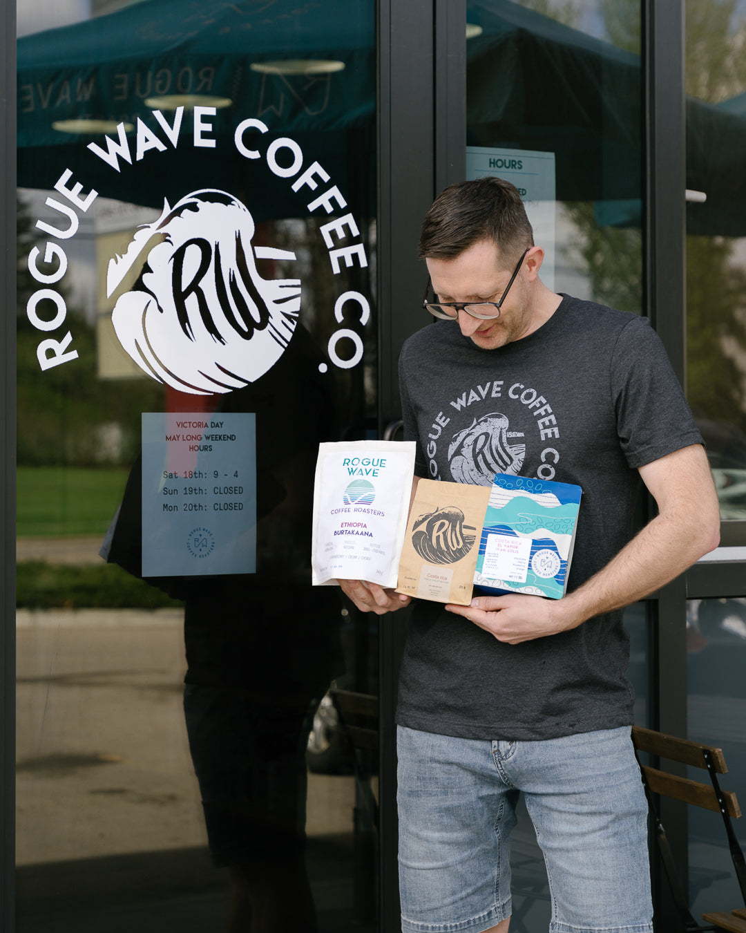 Rogue Wave Coffee T-shirt - Vintage Logo